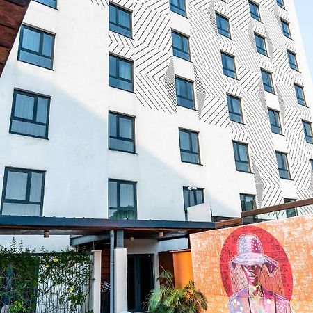 Onomo Hotel Douala Exterior photo