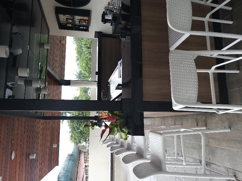 Onomo Hotel Douala Exterior photo